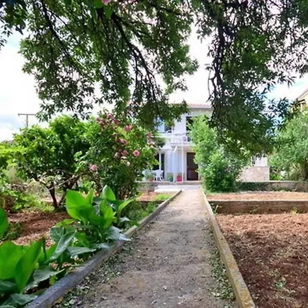 Apartment Lida *