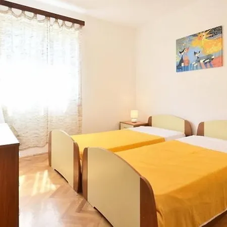 Apartment Lida *