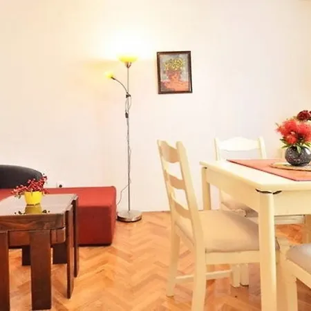 Apartment Lida *